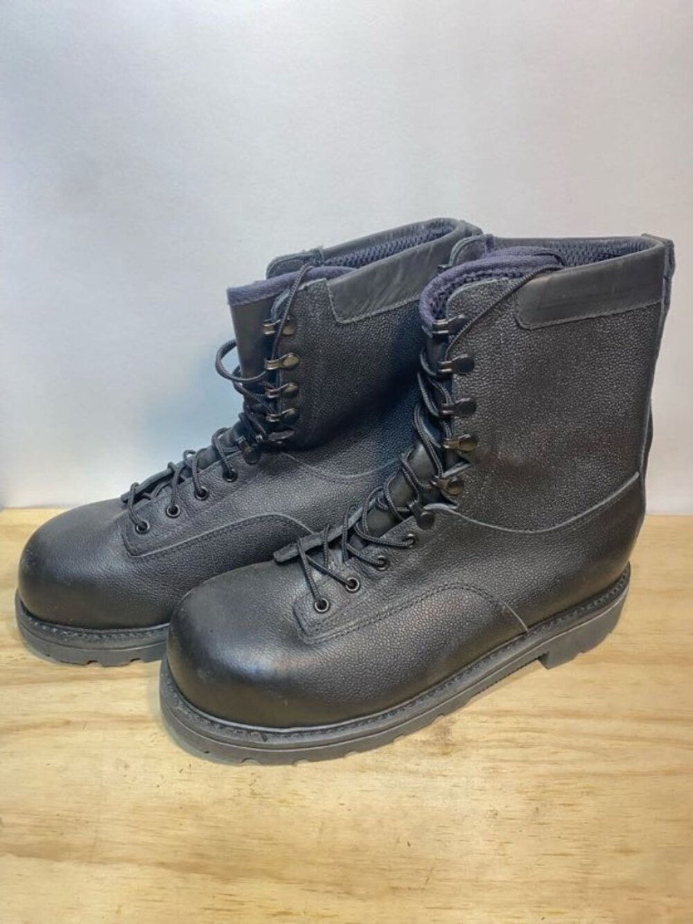Terra Canadian Military Temperate Weather Safety Boots Size 285/116 US Size 11